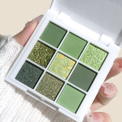 Green & Gold Eyeshadow Palette – 9/18 Colors