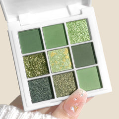 Green & Gold Eyeshadow Palette – 9/18 Colors